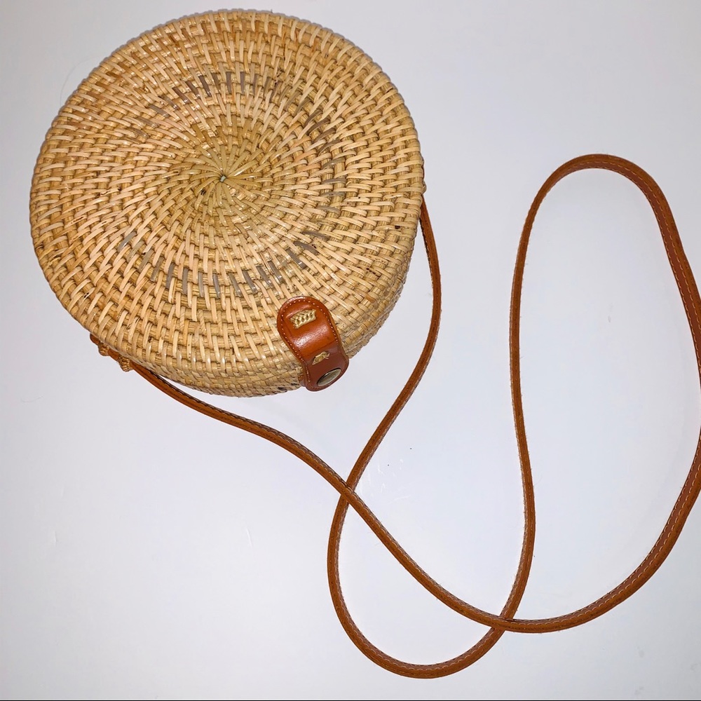 Rattan style round purse from Bali!